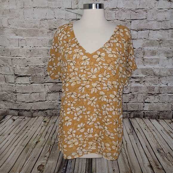 CAbi Thrive Top Size S Butterscotch Floral - Picture 2 of 10